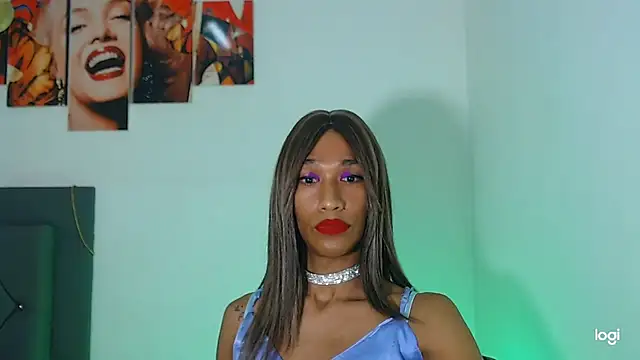 Snapshot of red_veltet chatting on 11/18/25, 02:43 red veltet online show from 11/18/25, 02:43