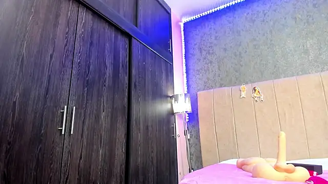 ava-am online show from 11/06/25, 01:50