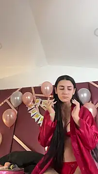 Snapshot of DanielaMedinaa chatting on 10/15/25, 08:20 DanielaMedinaa online show from 10/15/25, 08:20