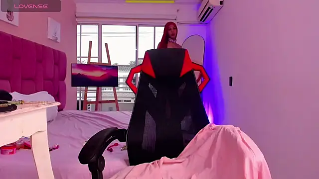 CHANELL 11INCHES online show from 09/20/25, 08:43