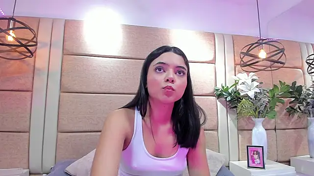 AriaAlvarado  online show from 09/10/25, 08:09