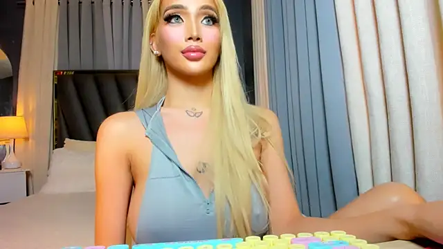KylieSonique online show from 05/12/26, 02:19