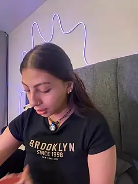Dirty-Bunnyyy online show from 07/10/26, 04:39