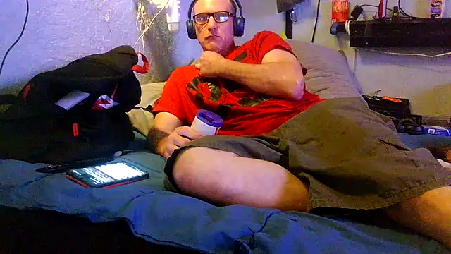 Snapshot of PornStro921 chatting on 04/01/26, 12:33 PornStro921 online show from 04/01/26, 12:33