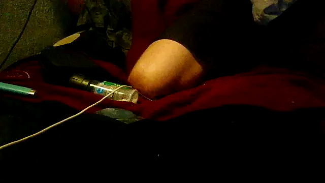 Snapshot of PornStro921 chatting on 05/03/26, 03:56 PornStro921 online show from 05/03/26, 03:56