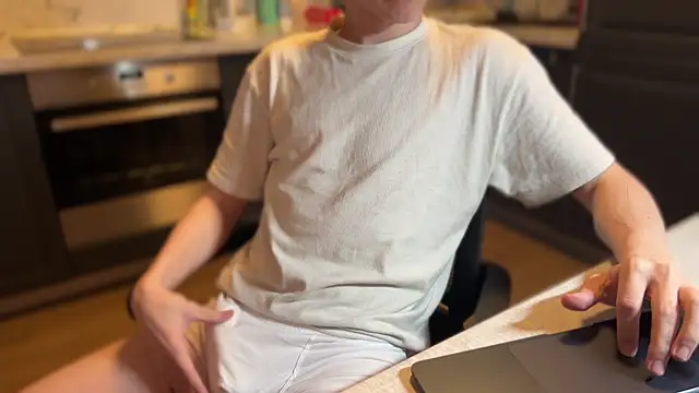 Snapshot of tommy_colson chatting on 11/06/25, 12:50 tommy colson online show from 11/06/25, 12:50