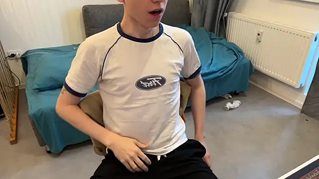 Snapshot of tommy_colson chatting on 11/25/25, 09:31 tommy colson online show from 11/25/25, 09:31