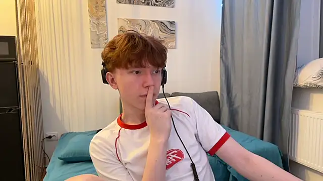 Snapshot of tommy_colson chatting on 12/14/25, 03:28 tommy colson online show from 12/14/25, 03:28