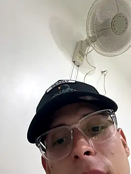 Cristopher1112 online show from 11/06/25, 01:39