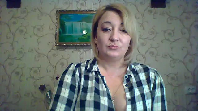 ArielXLoveresss online show from 03/12/25, 07:35