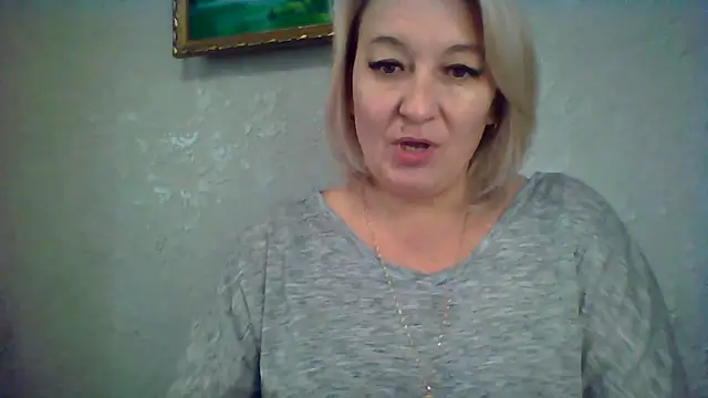 ArielXLoveresss online show from 10/17/25, 01:03