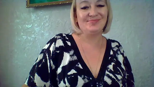 ArielXLoveresss online show from 10/30/25, 11:11