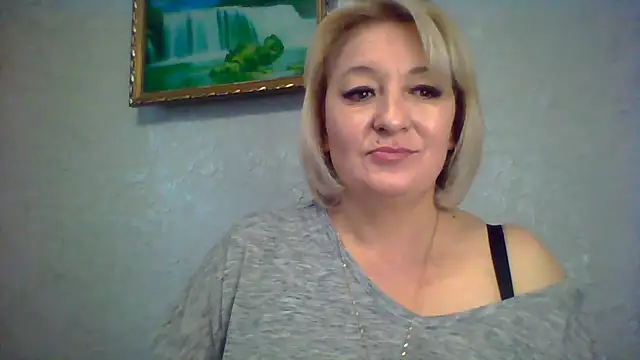 ArielXLoveresss online show from 10/31/25, 08:15