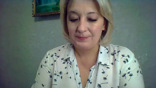 ArielXLoveresss online show from 11/02/25, 07:55