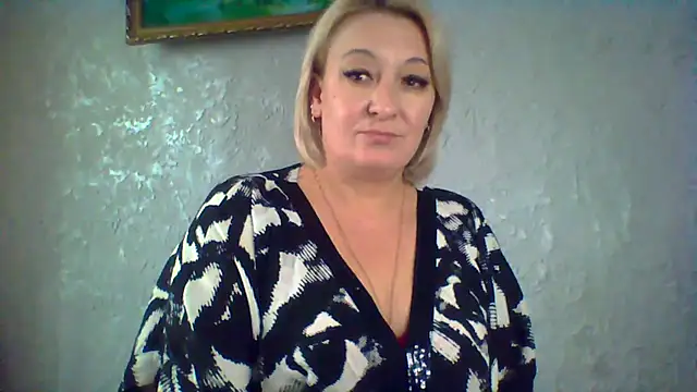 ArielXLoveresss online show from 11/03/25, 11:00