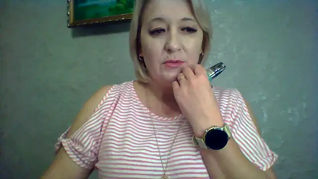 ArielXLoveresss online show from 11/13/25, 08:52