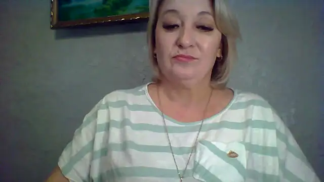 ArielXLoveresss online show from 11/20/25, 08:36