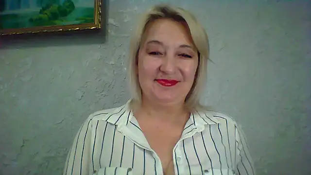 ArielXLoveresss online show from 06/01/26, 08:27