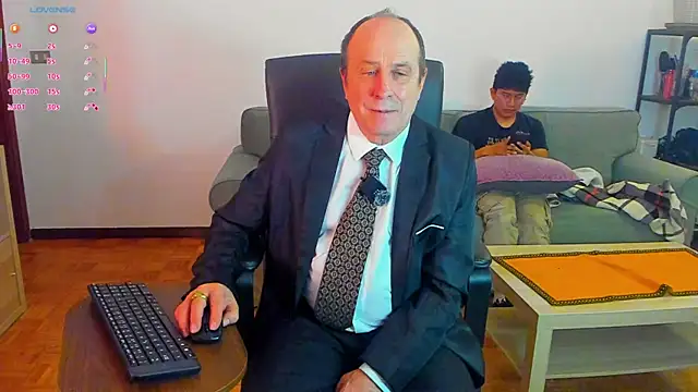 Snapshot of masterboy50 chatting on 12/05/25, 07:32 masterboy50 online show from 12/05/25, 07:32