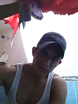 Snapshot of cachondo93 chatting on 03/12/25, 12:53 cachondo93 online show from 03/12/25, 12:53