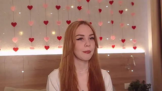 Snapshot of IvyAngel chatting on 03/18/26, 02:31 IvyAngel online show from 03/18/26, 02:31