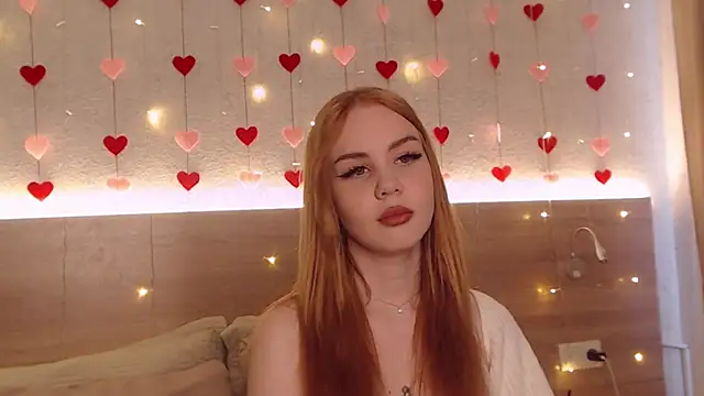 Snapshot of IvyAngel chatting on 04/10/26, 01:27 IvyAngel online show from 04/10/26, 01:27
