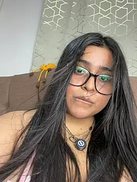 virginbrunette99 online show from 07/02/26, 05:57