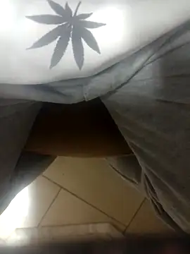 seksowny1990 online show from 10/12/25, 01:04