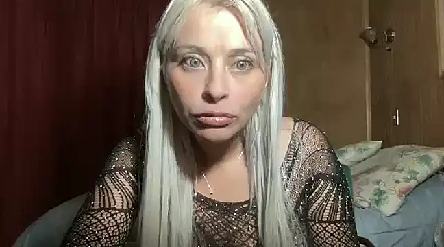 WhiteSnow09 online show from 03/11/25, 12:54