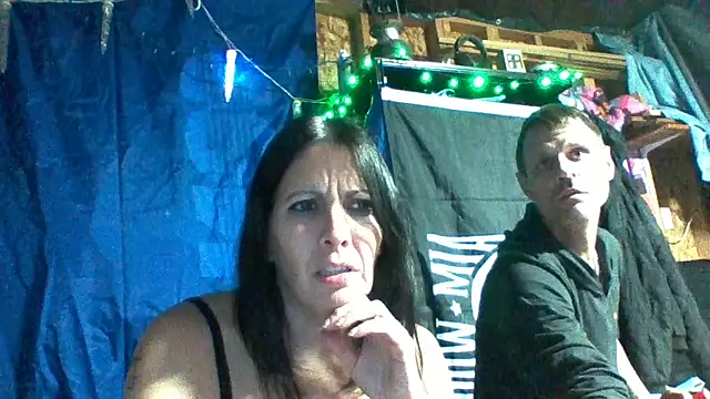 Snapshot of SillyRabbitz chatting on 12/16/25, 04:50 SillyRabbitz online show from 12/16/25, 04:50