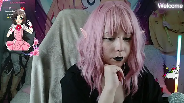 Minniequeen online show from 03/19/25, 05:19