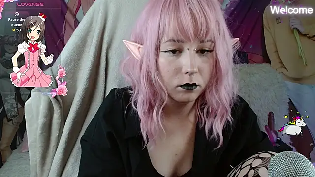 Minniequeen online show from 03/20/25, 05:35