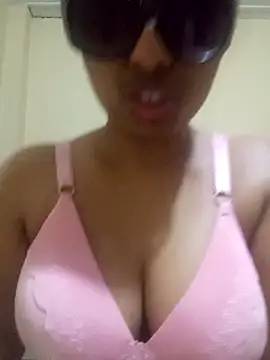 Maya shery online show from 02/27/25, 04:32