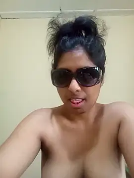 Maya shery online show from 03/14/25, 04:32
