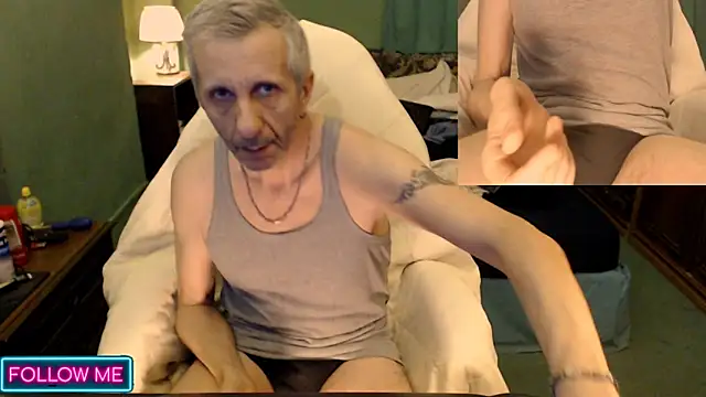 maxdaddy690 online show from 12/05/24, 11:51