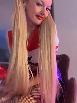 Snapshot of AngelicaaHeaven chatting on 09/25/25, 06:11 AngelicaaHeaven online show from 09/25/25, 06:11