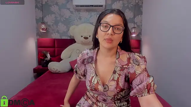 Snapshot of ZarifaRoot chatting on 03/03/25, 09:59 ZarifaRoot online show from 03/03/25, 09:59