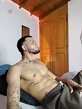 Snapshot of morenosiam chatting on 11/20/25, 12:55 morenosiam online show from 11/20/25, 12:55