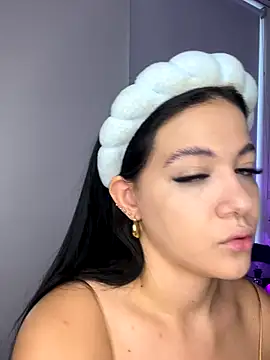 MiiaParker6972 online show from 09/18/25, 09:50