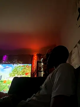 Snapshot of YODAPESOS chatting on 10/15/25, 10:43 YODAPESOS online show from 10/15/25, 10:43