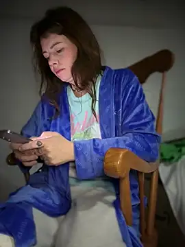 Snapshot of NaughtyLittleVeteran chatting on 11/23/25, 10:26 NaughtyLittleVeteran online show from 11/23/25, 10:26