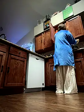 Snapshot of NaughtyLittleVeteran chatting on 12/03/25, 08:34 NaughtyLittleVeteran online show from 12/03/25, 08:34