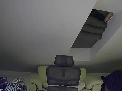 Snapshot of gryzoon chatting on 10/16/25, 10:00 gryzoon online show from 10/16/25, 10:00