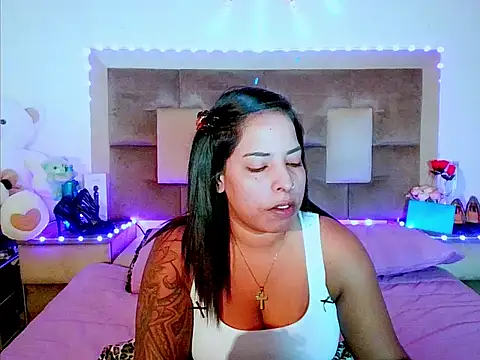 Snapshot of indiantopaz694u chatting on 04/28/26, 04:28 indiantopaz694u online show from 04/28/26, 04:28