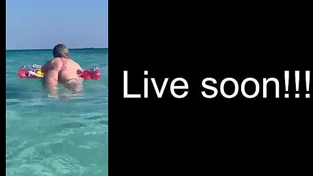 Snapshot of _Allie_ chatting on 10/27/25, 05:33 Allie online show from 10/27/25, 05:33