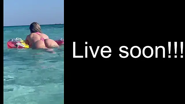 Snapshot of _Allie_ chatting on 11/01/25, 05:42 Allie online show from 11/01/25, 05:42