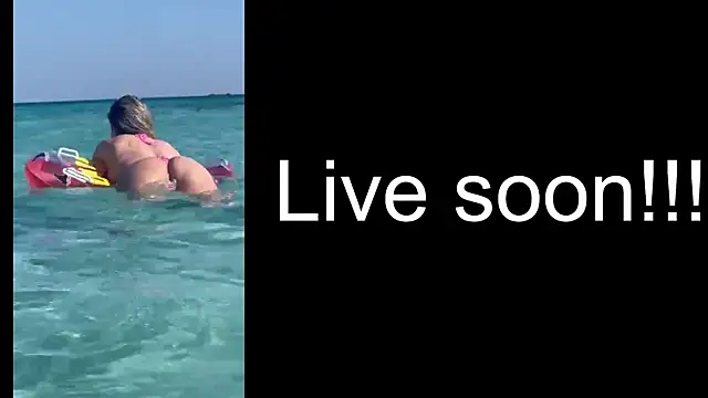 Snapshot of _Allie_ chatting on 11/11/25, 05:29 Allie online show from 11/11/25, 05:29