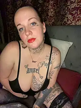 Snapshot of kahyhot chatting on 03/08/25, 07:20 kahyhot online show from 03/08/25, 07:20