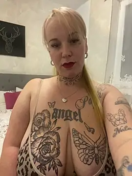 Snapshot of kahyhot chatting on 09/24/25, 06:33 kahyhot online show from 09/24/25, 06:33