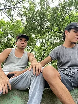 twinks 28 online show from 09/21/25, 04:08